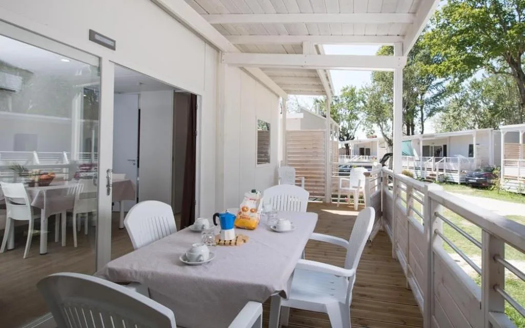Veranda Lodge Deluxe