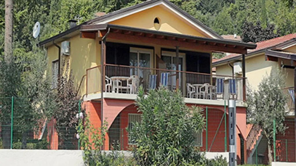 Esterno