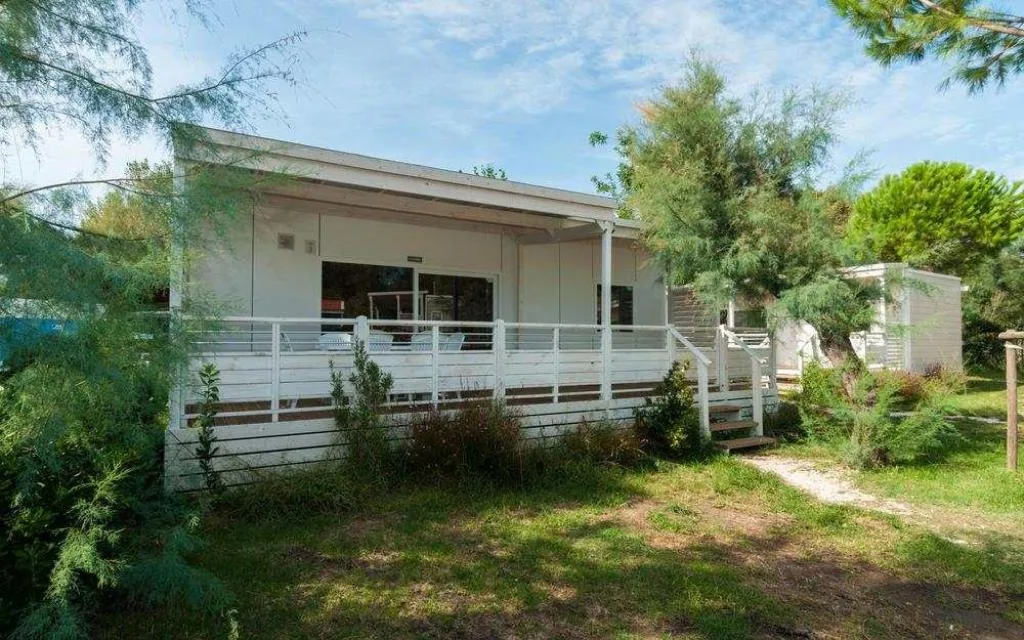Lodge Deluxe