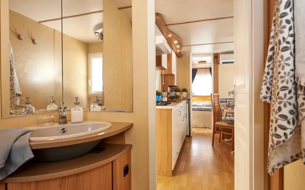 Deluxe