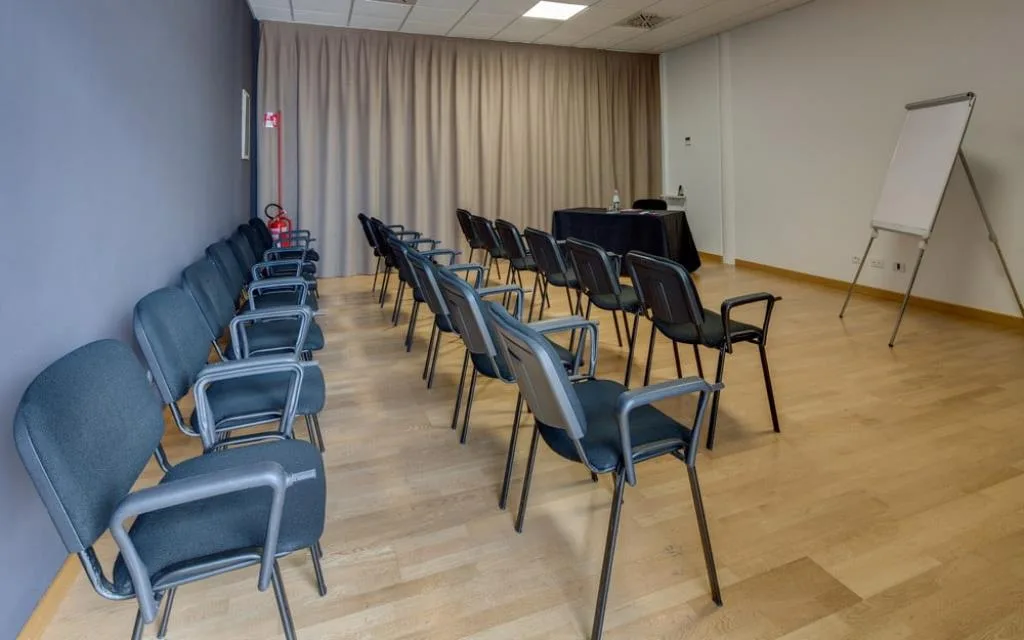 Conferenza4