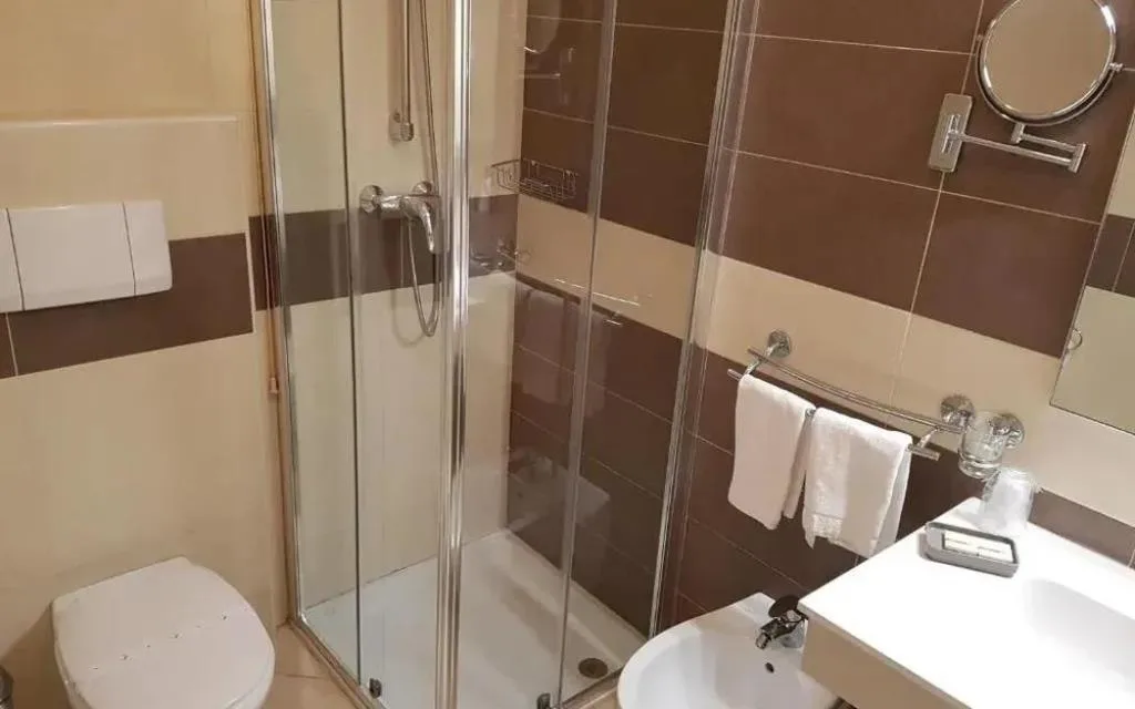 Bagno Matrimoniale Basic con Terrazza