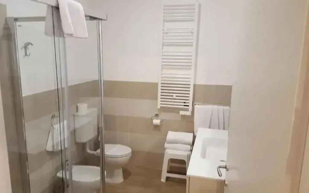Bagno Monolocale Studio Piano Terra