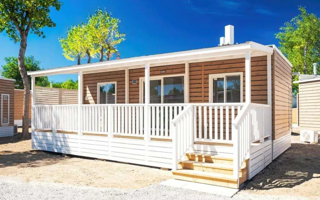 Esterno Lodge Deluxe