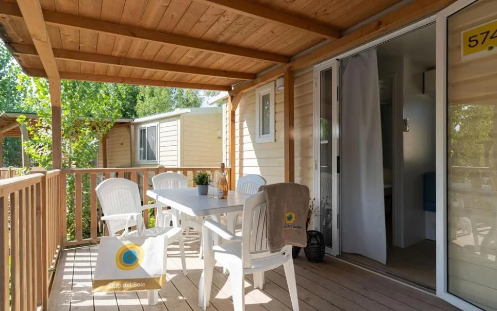 Veranda Lodge