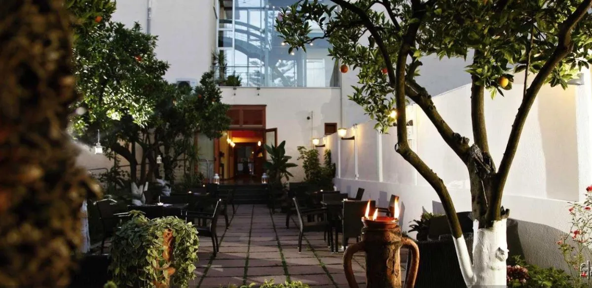 Hotel