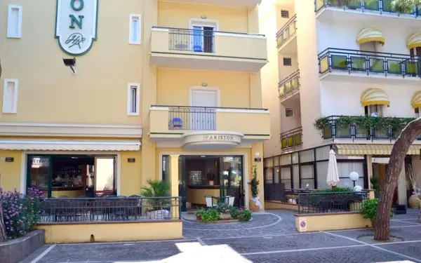 Hotel Ariston