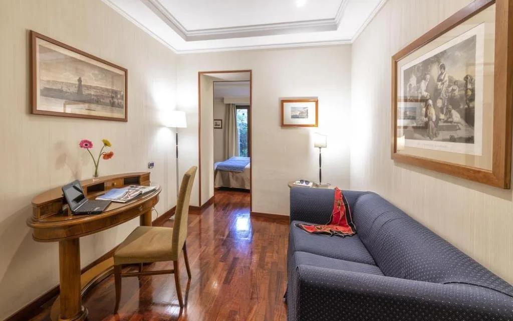 Camera Junior Suite