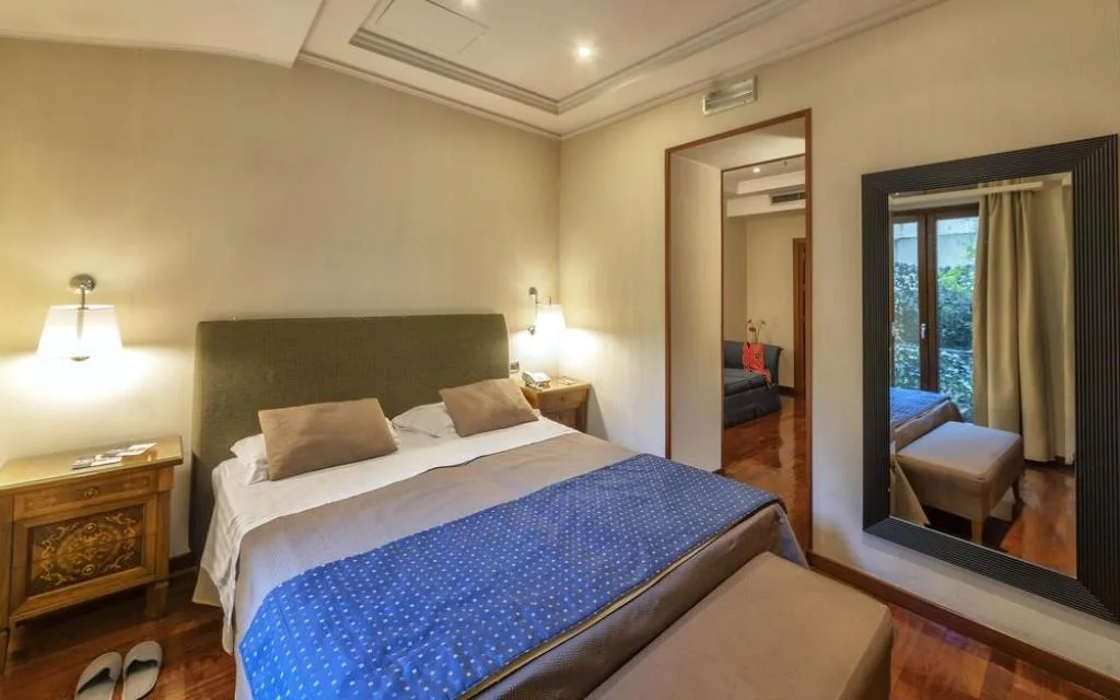 Camera Junior Suite