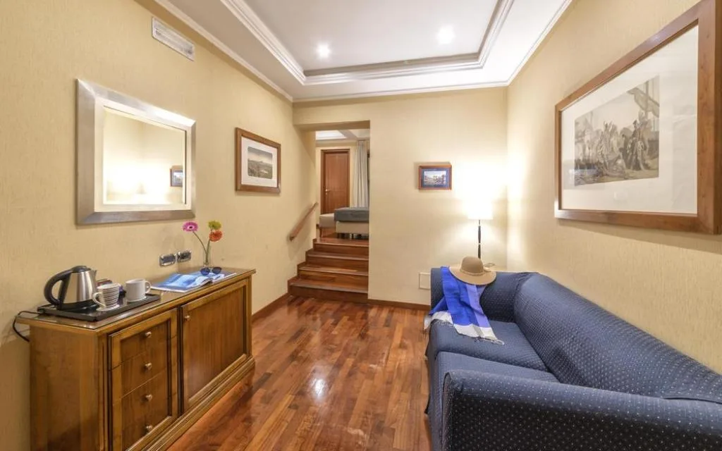 Camera Junior Suite