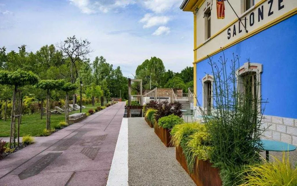 Esterno