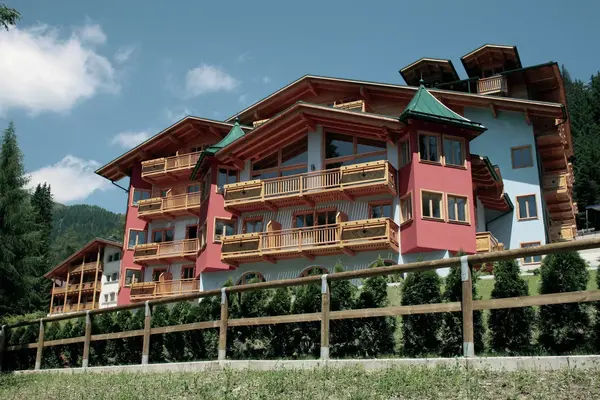 CRISTAL PALACE HOTEL