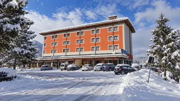 Hotel Holidays
