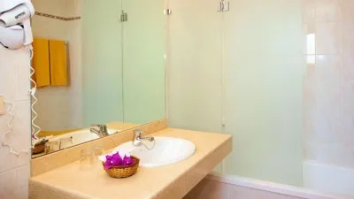 Monea Royal Monica Hotel