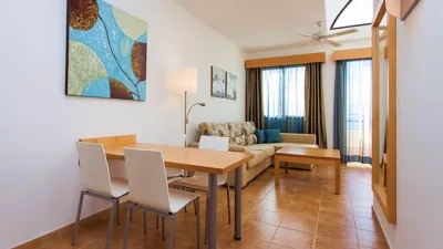 Monea Royal Monica Hotel