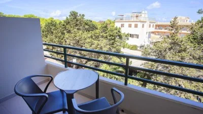 Hotel Rosales