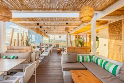 Livvo Bristol Sunset Beach