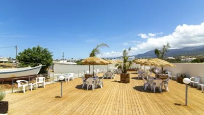 Hotel Triton