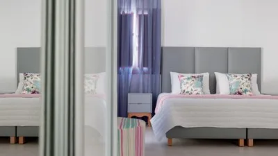 Mar n Mar Crown Hotel & Suites