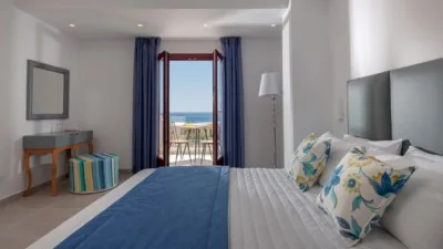 Mar n Mar Crown Hotel & Suites