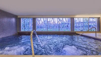 Hotel BG Tonga Tower Design Hotel & Suite