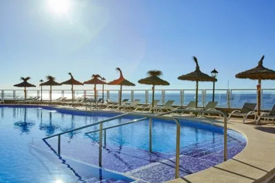 Universal Hotel Marques
