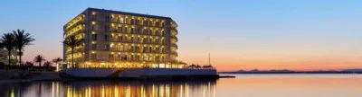 Universal Hotel Marques