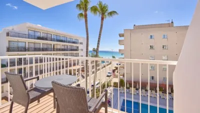Universal Hotel Bikini