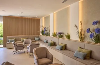 Universal Hotel Romantica