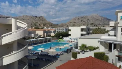Delfinia & Villa Mare Resort