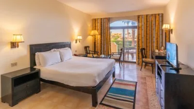 Blend Elphistone Beach Resort