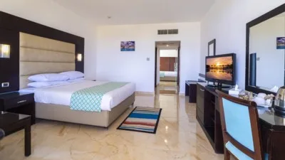 Blend Elphistone Beach Resort