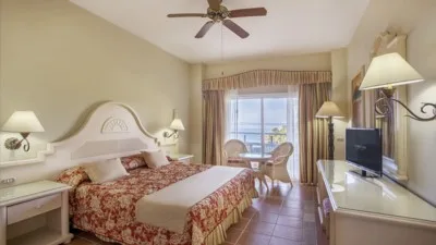 Eurostars Grand Cayacoa Hotel