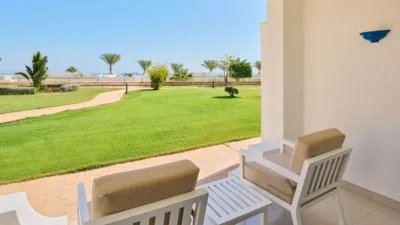 Renaissance Golden View Beach Resort