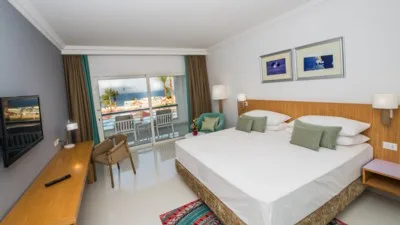 Renaissance Golden View Beach Resort