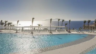 The V Hotel (ex Pyramisa Beach Resort)