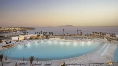 The V Hotel (ex Pyramisa Beach Resort)