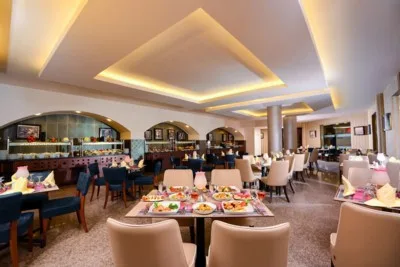 Royal Albatros Moderna Beach Resort & Spa