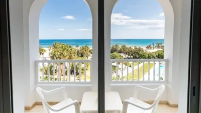 Yadis Hammamet