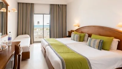Yadis Hammamet