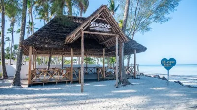 Royal Mandarin Hotel & Resort ***** (ex Coral Reef Beach)