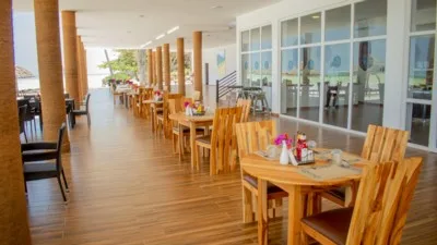 Royal Mandarin Hotel & Resort ***** (ex Coral Reef Beach)