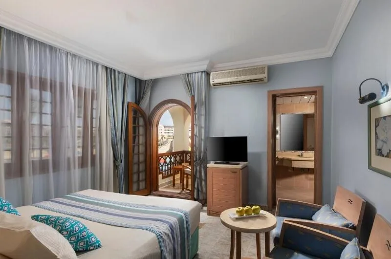 Royal Lagoons Aqua Park Resort & Spa