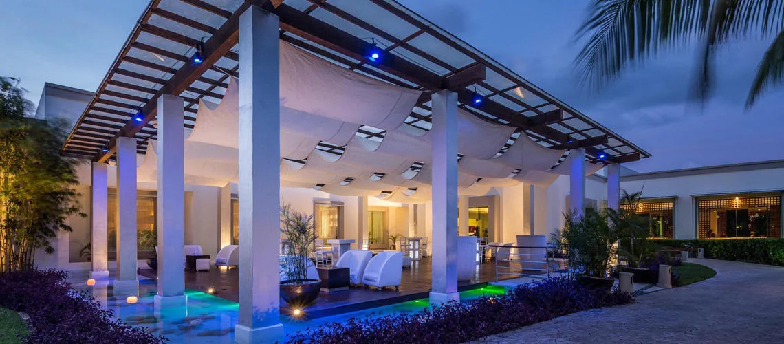 BlueBay Grand Esmeralda