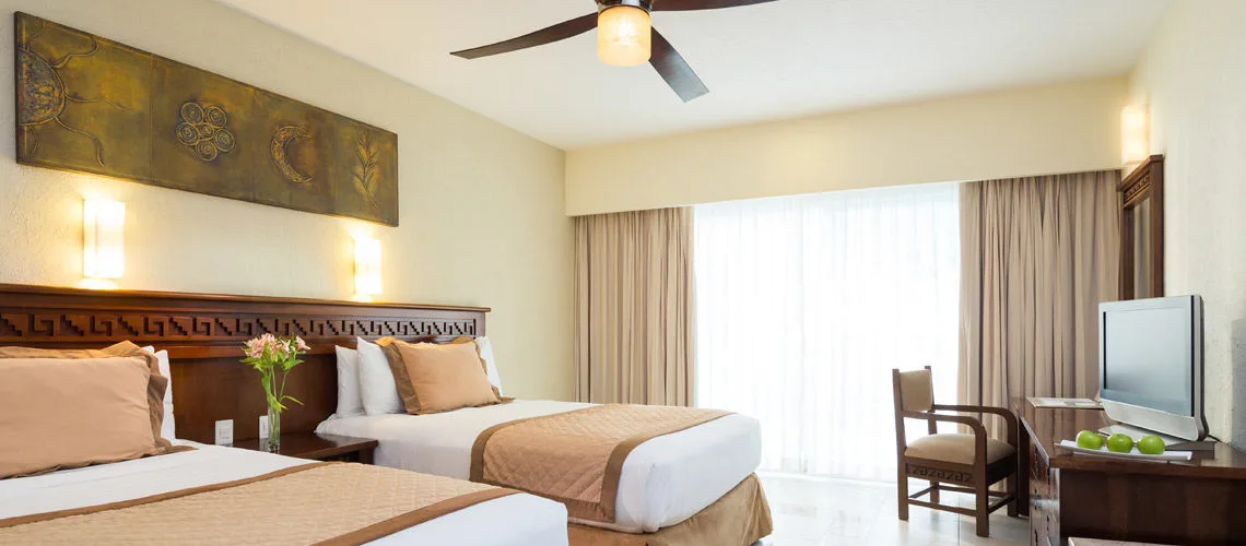 BlueBay Grand Esmeralda