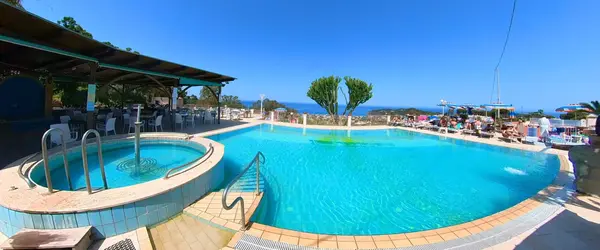Park Hotel Carlo Magno - Piscina scoperta panoramica