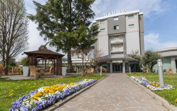 Hotel Harrys Garden