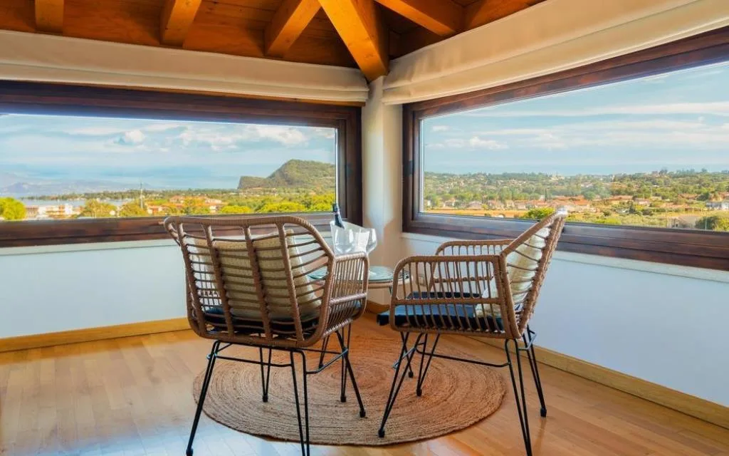 Veranda Panoramic
