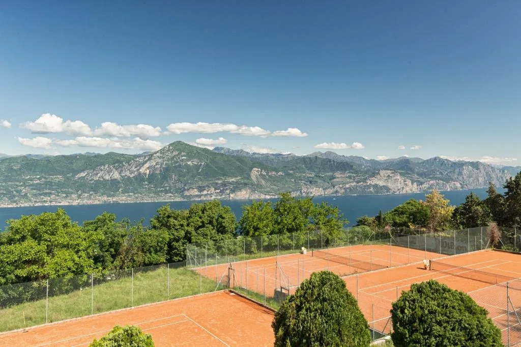 Tennis