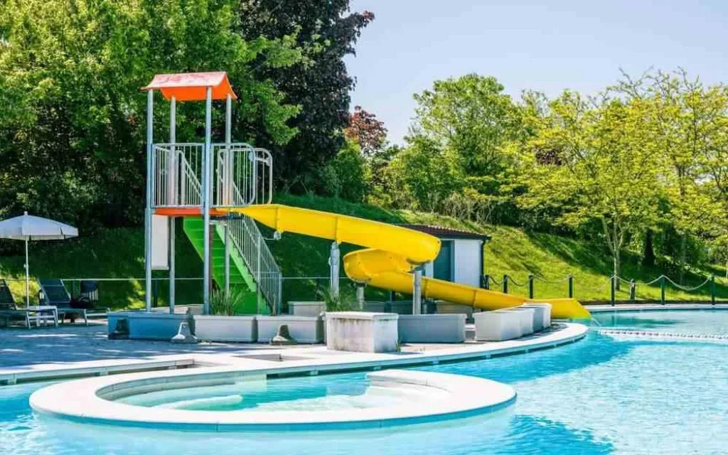 Piscina